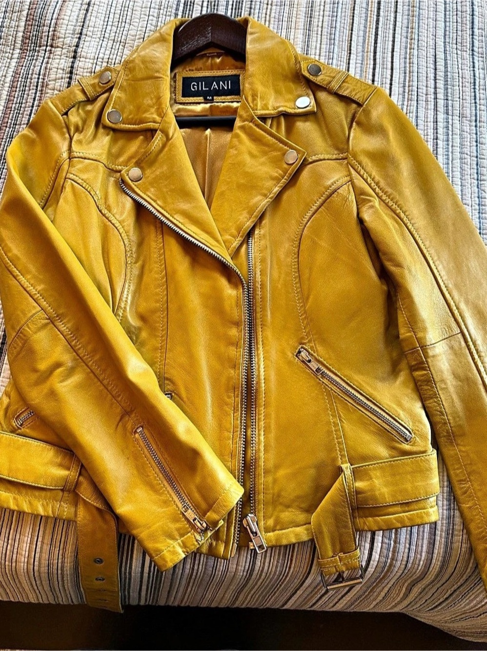 Gilani Leather Moto Jacket in Yellow Size Medium Like New